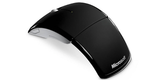 Illustration for article titled Is this hovering computer mouse real or fake?